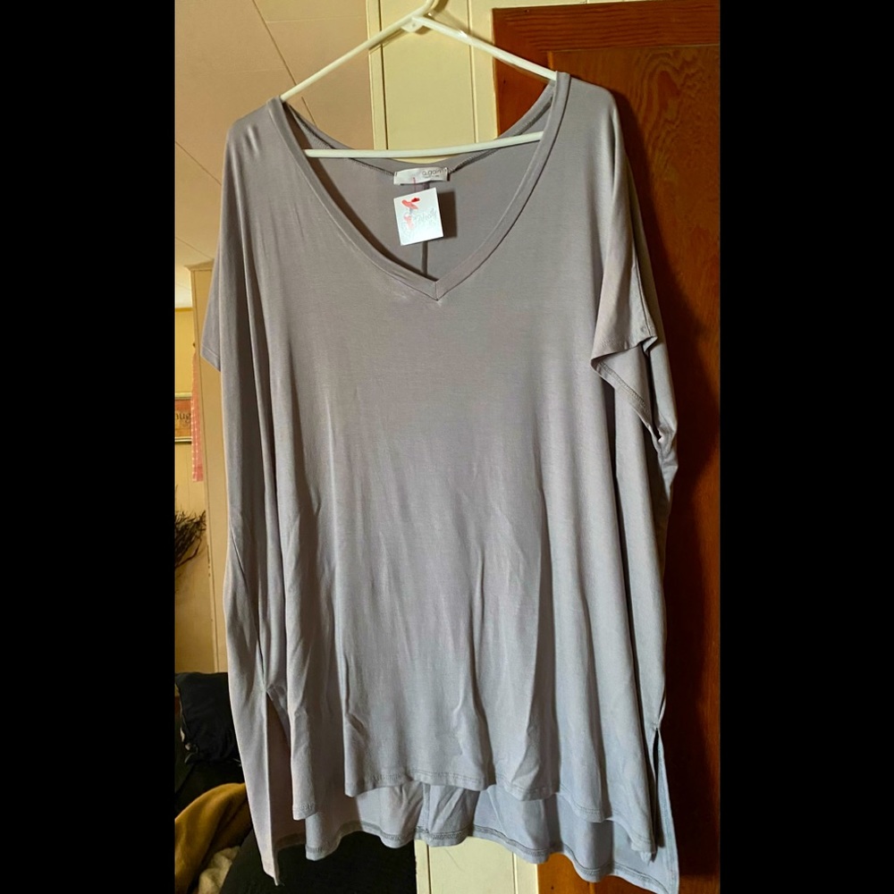 Gray top